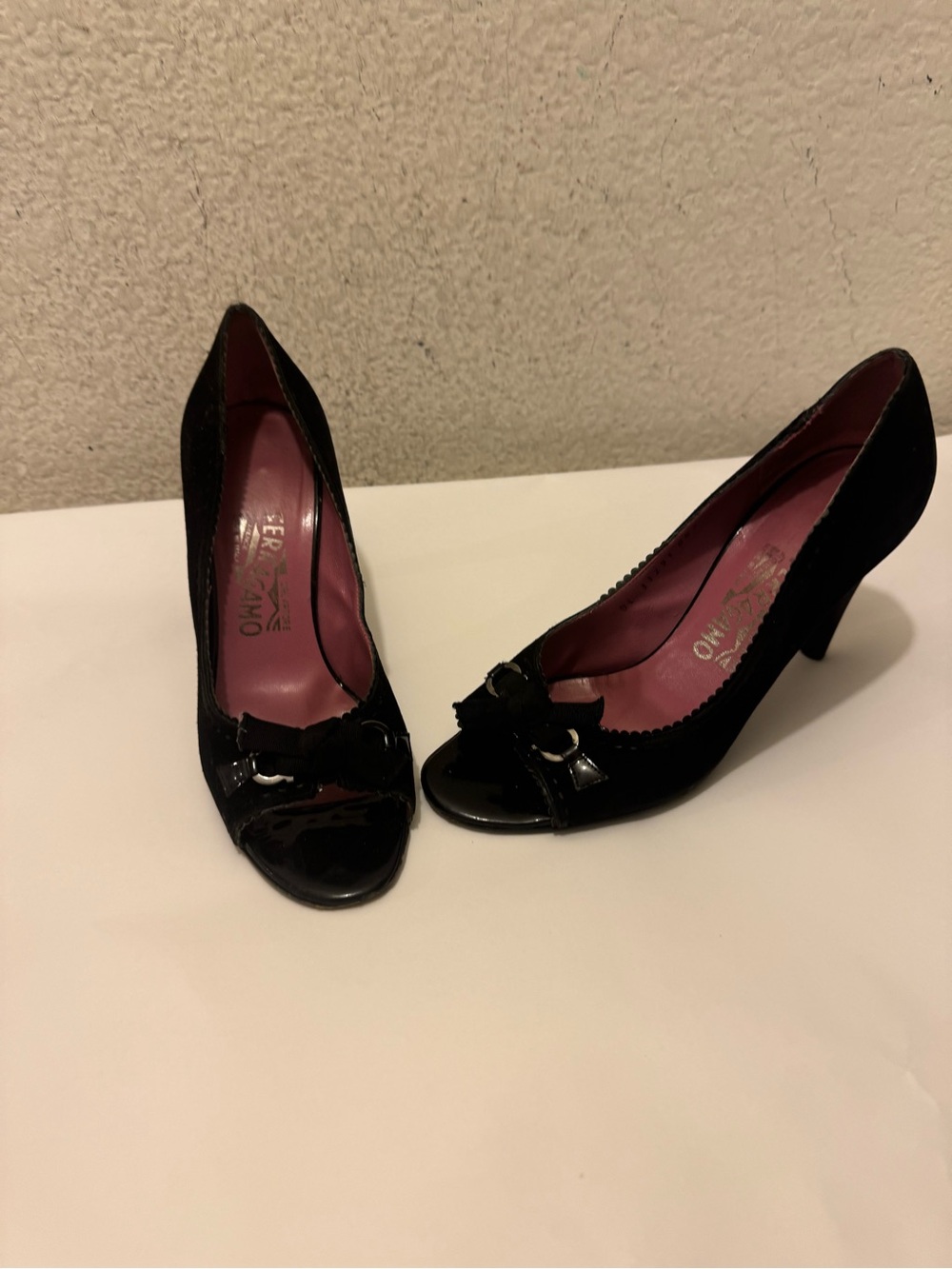 Salvatore Ferragamo Suede Pumps
Black Scalloped & Bow Accents
Peep-Toes 7B
